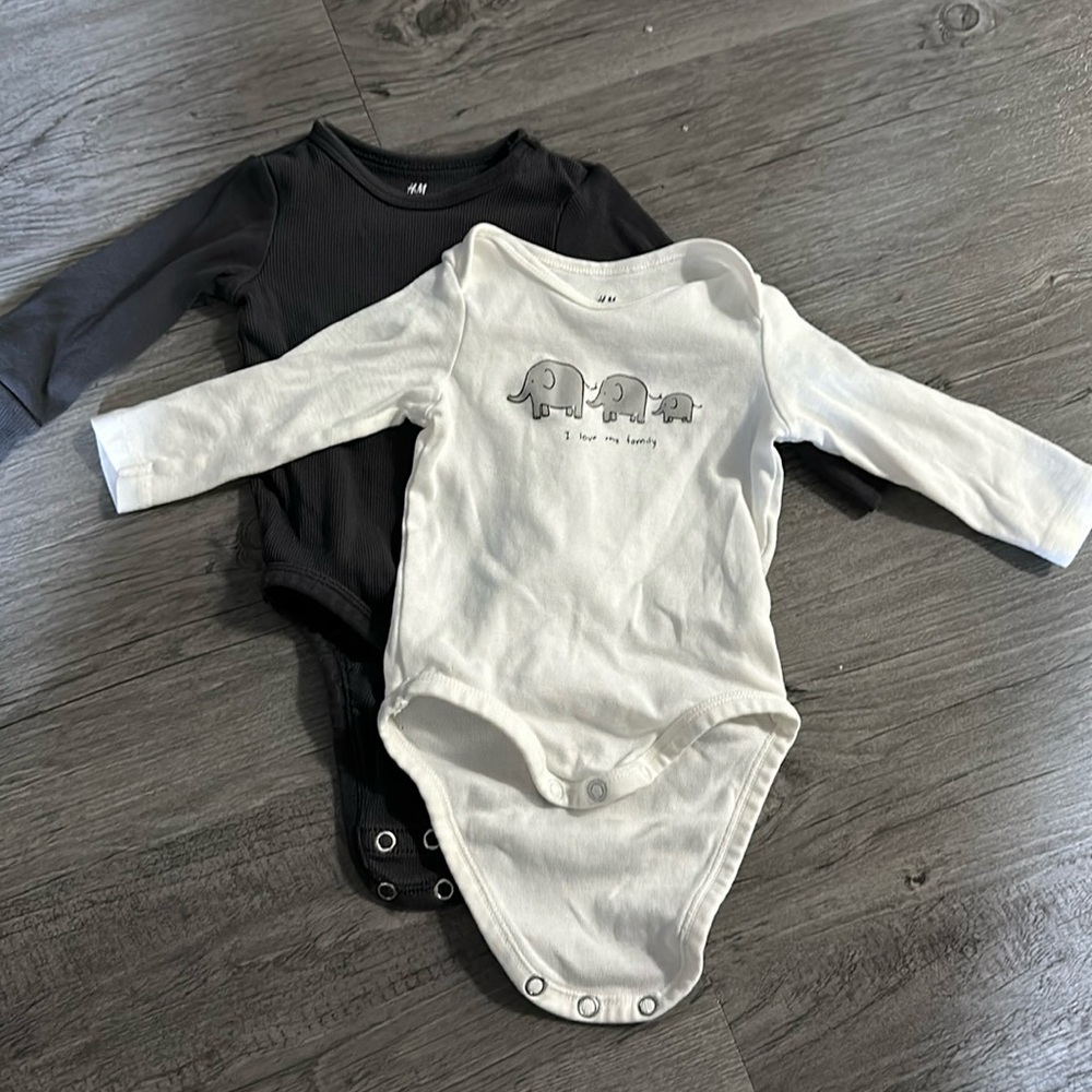 2 pack onesie, 3M